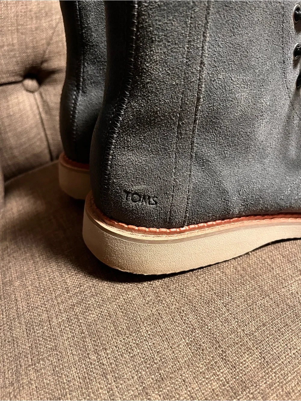 Toms Porter Men's Gray Suede Chukka Boots size 10.5